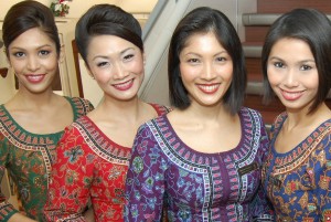 Singapore-Airlines gals
